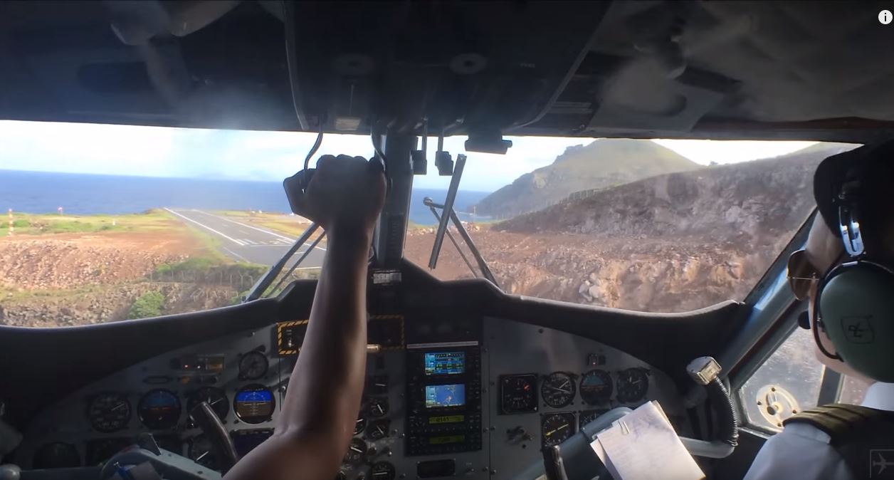 Landing at Saba, Worlds Shortest Runway