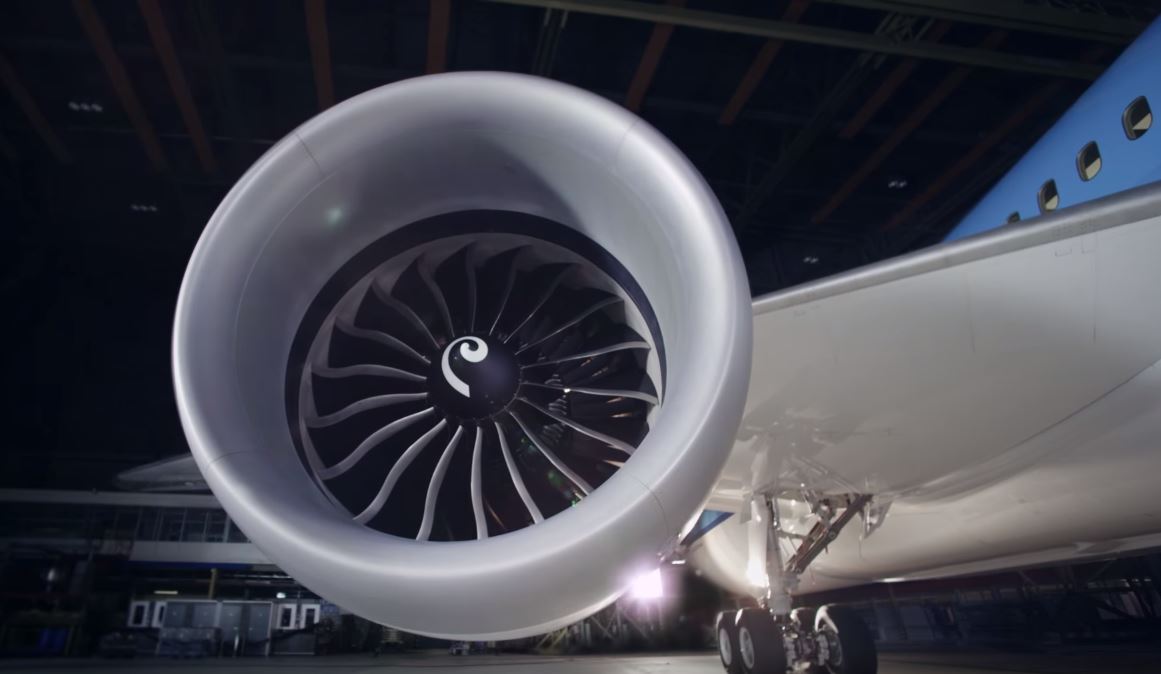 Unboxing the new KLM Boeing 787 Dreamliner