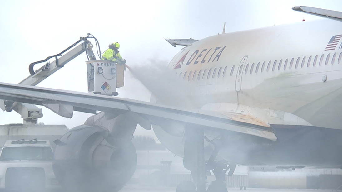 Deicing Nedir; Ne Zaman ve Nasıl Yapılır? Havayolu 101