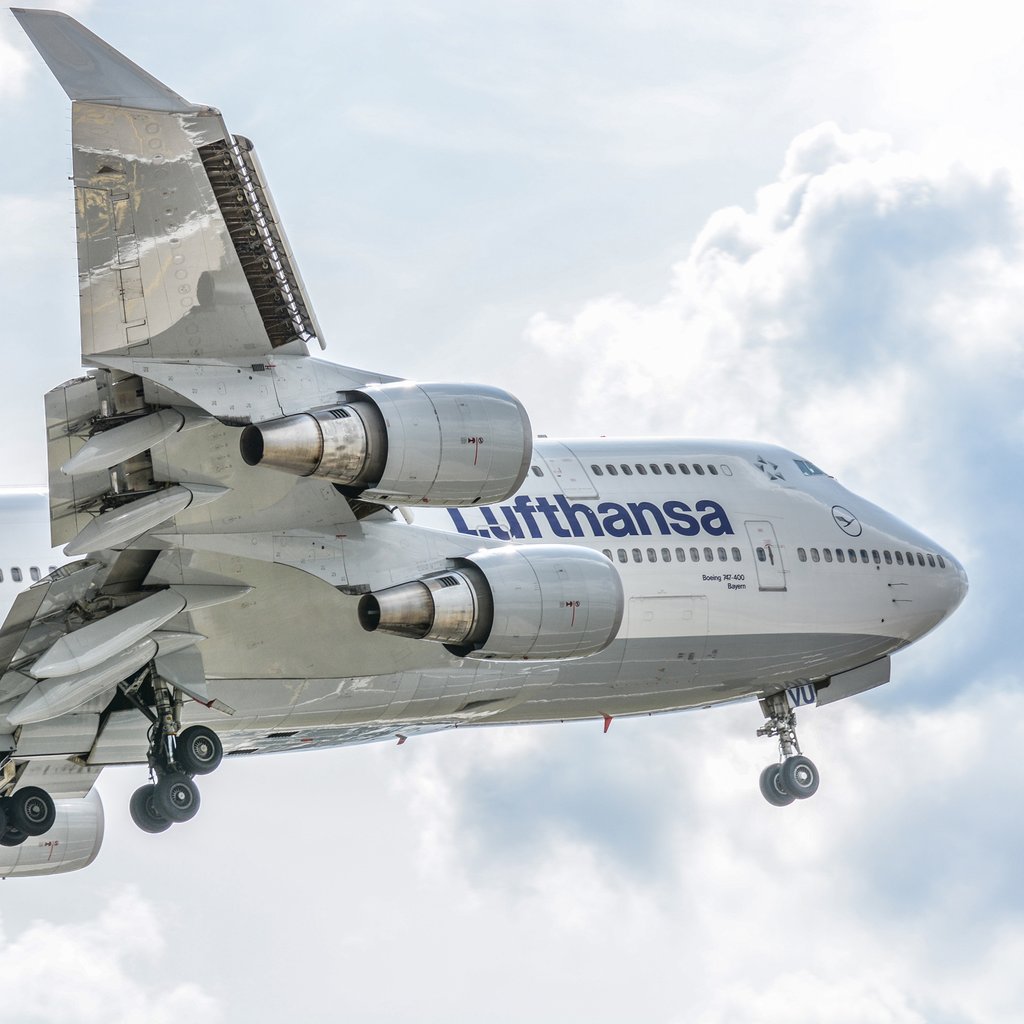 Lufthansa_Boeing 747_Bayern