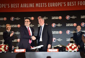 THY_Turkish Airlines_UEFA_Euro 2016_Sponsor_001