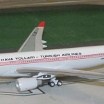 THY_turk-hava-yollari_turkish-airlines-airbus-a330-203-tc-jnc-retro-model_kushimoto-317-28-B