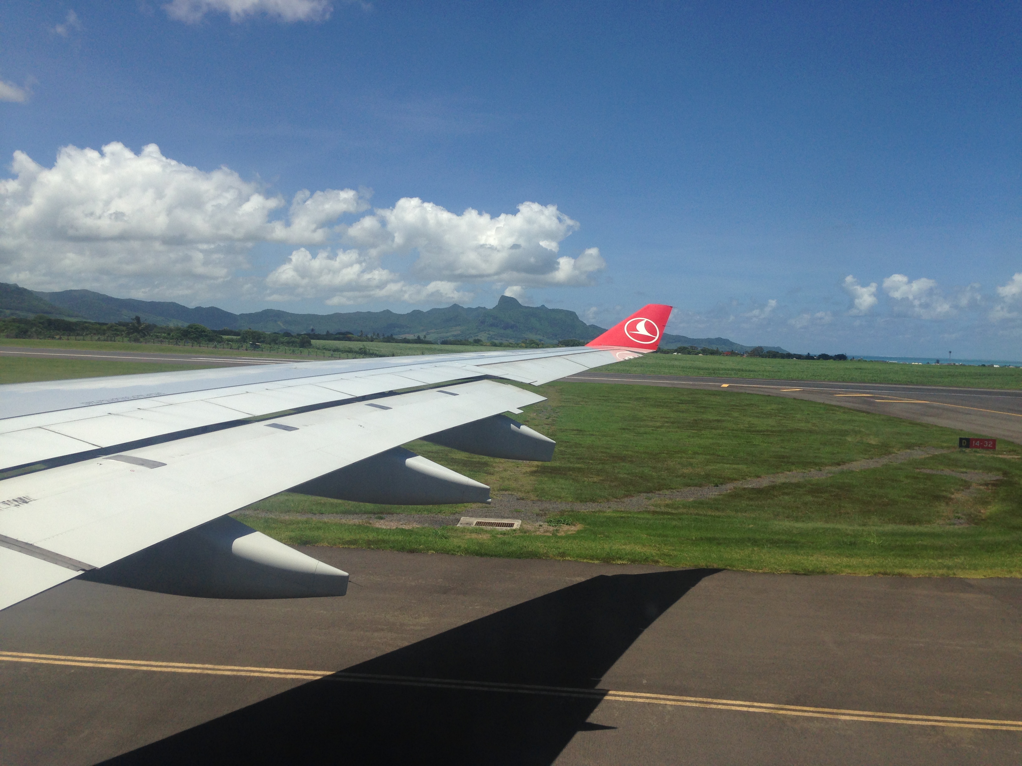 Taxiing @ Mauritius SSR Airport aboard a Turkish Airlines Airbus A330