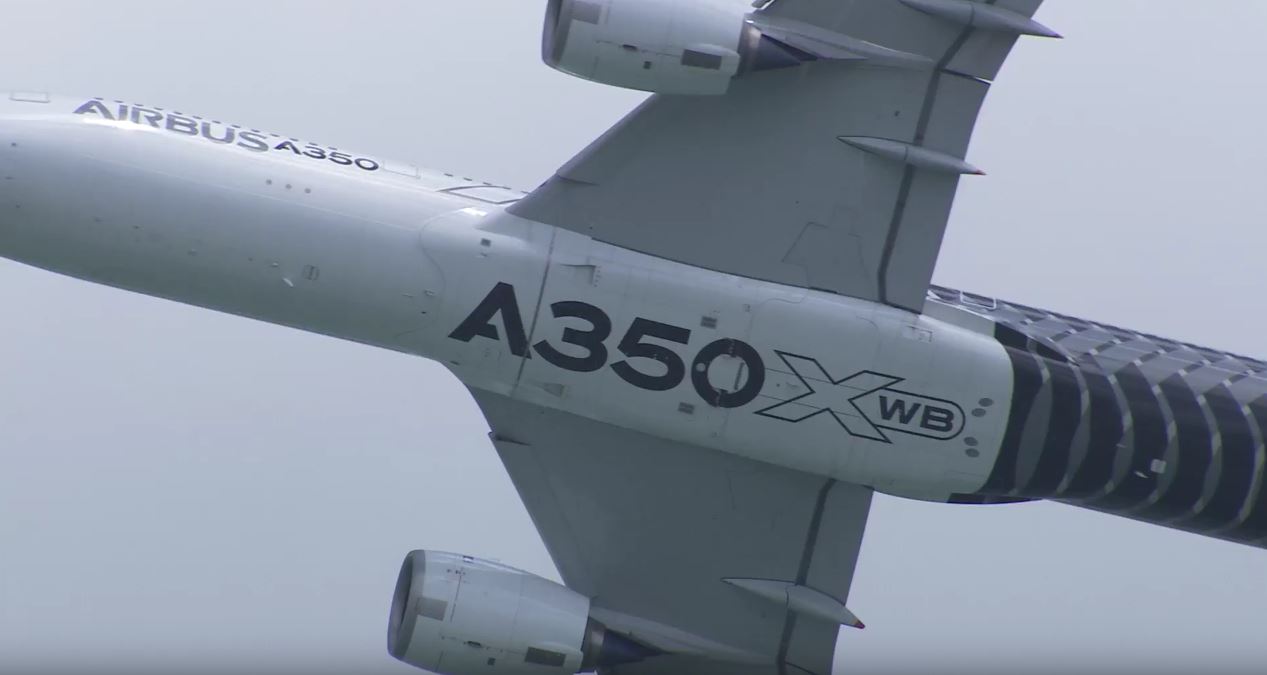 Airbus A350 Flight Display @ Singapore Air Show