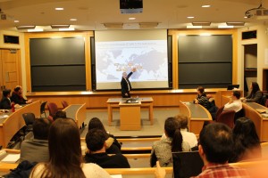 THY CEO'su Temel Kotil, Harvard Business School'da ders verirken - Şubat 2016