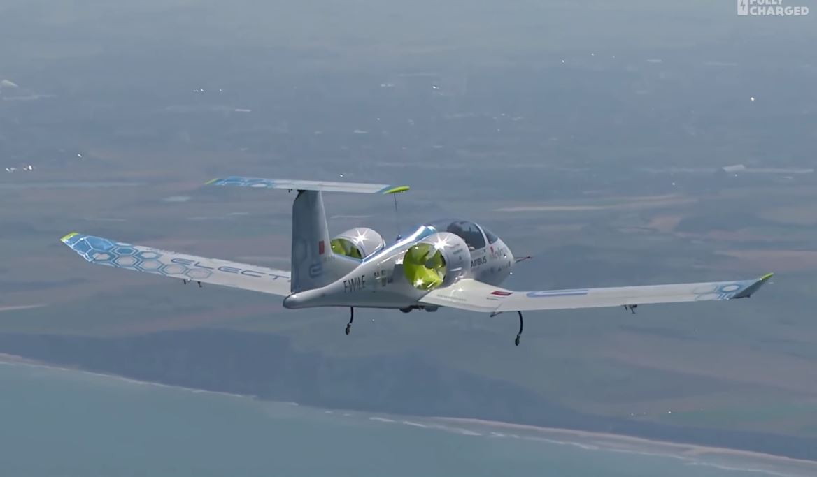 Airbus E-Fan – First Flight across the English Channel