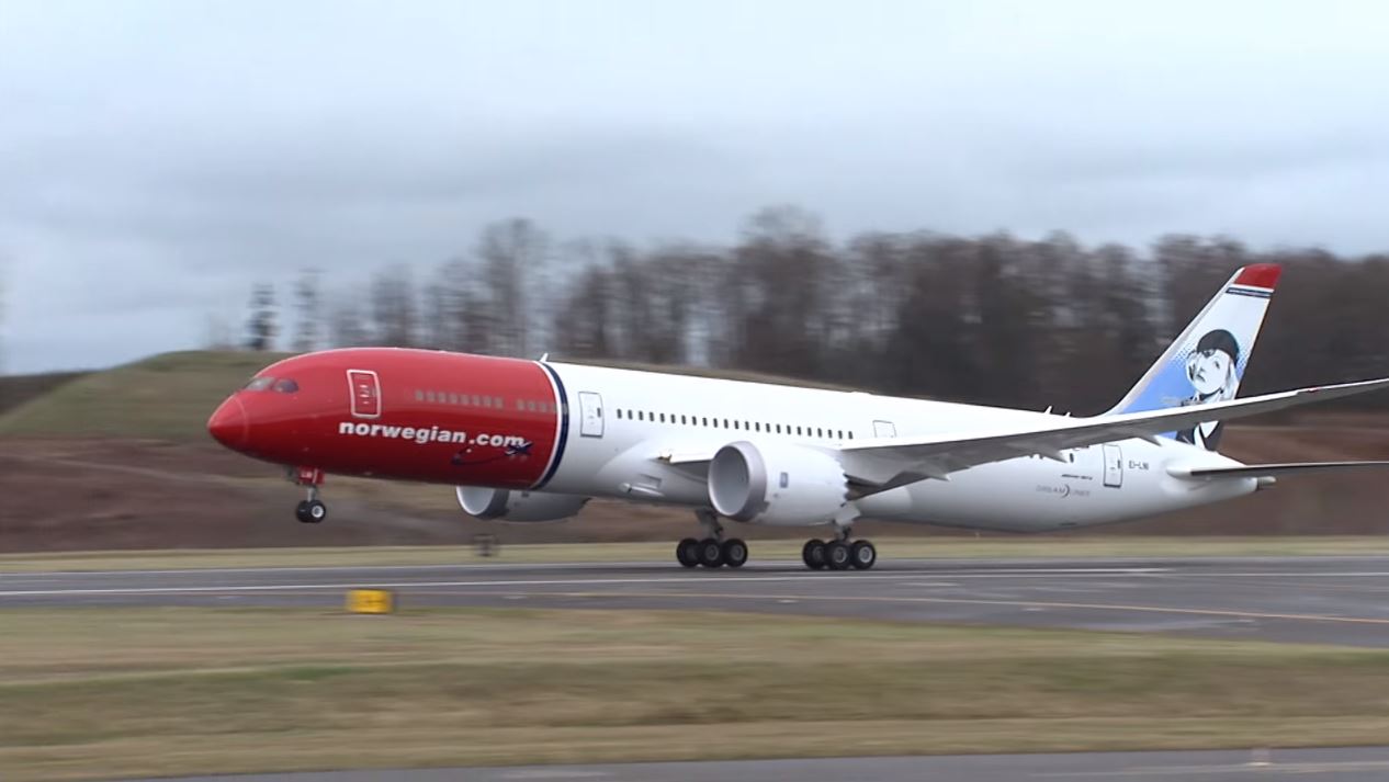Norwegian’s Boeing 787-9 Dreamliner assembled and painted