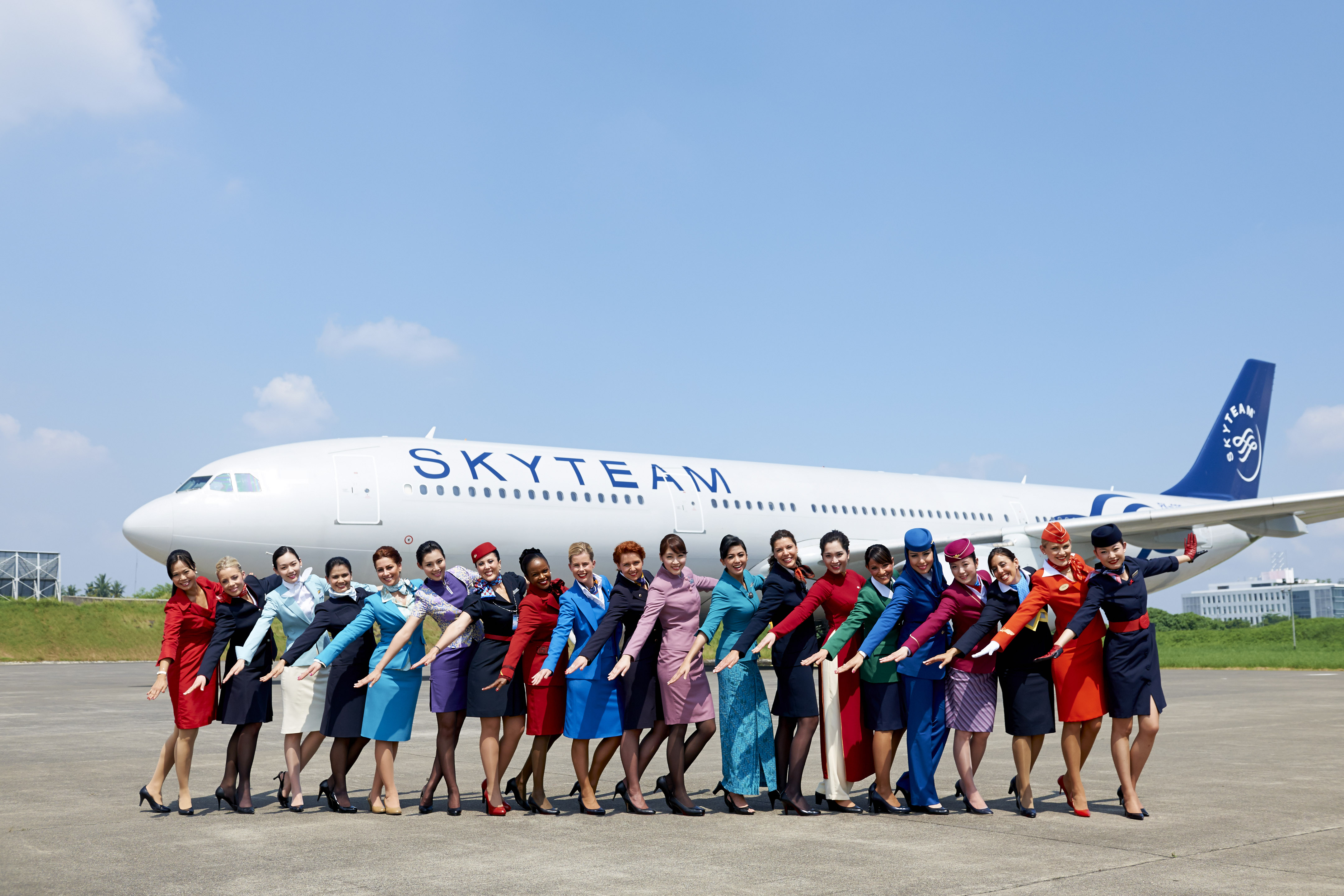 Skyteam_cabin crew_hostes_group_2014