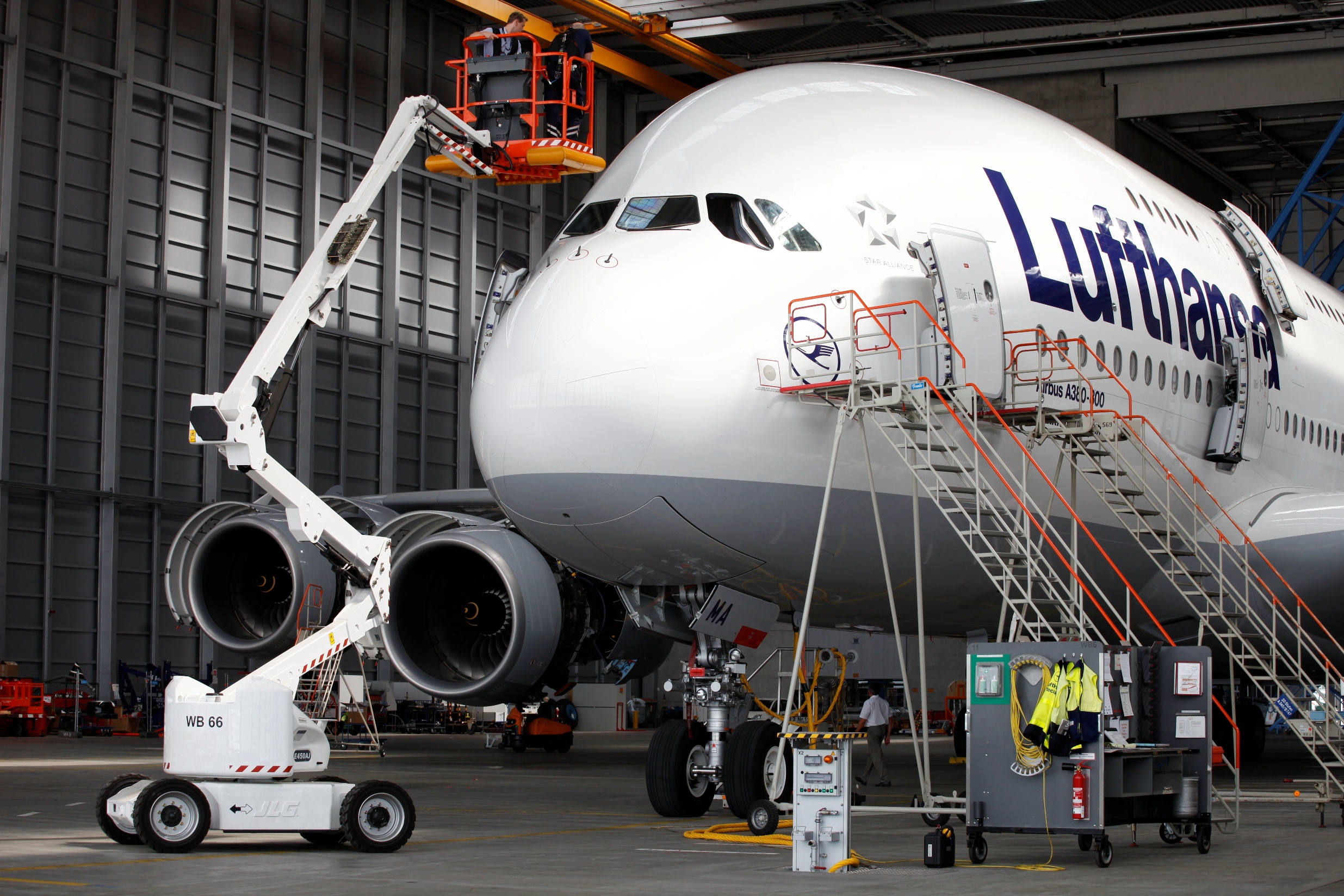 Lufthansa Technik - Airbus A380