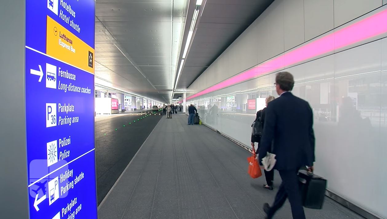 Frankfurt Airport: The redesigned drive way of Terminal 1