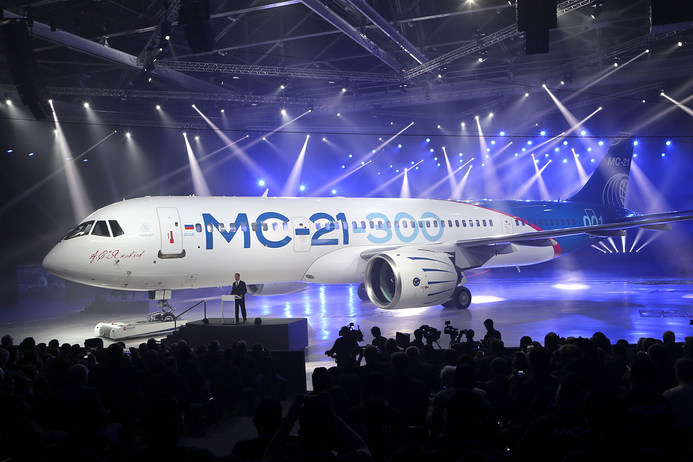 Rusya, MC-21’in Kompozit Parçalarını Tamamen Kendisi Üretmeyi Hedefliyor