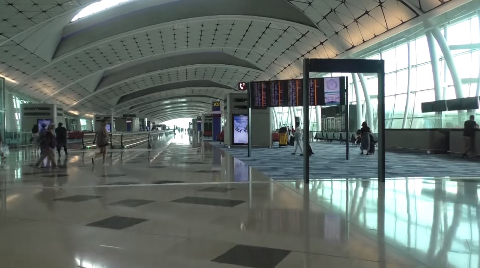 New Terminal Tour at Hong Kong Airport