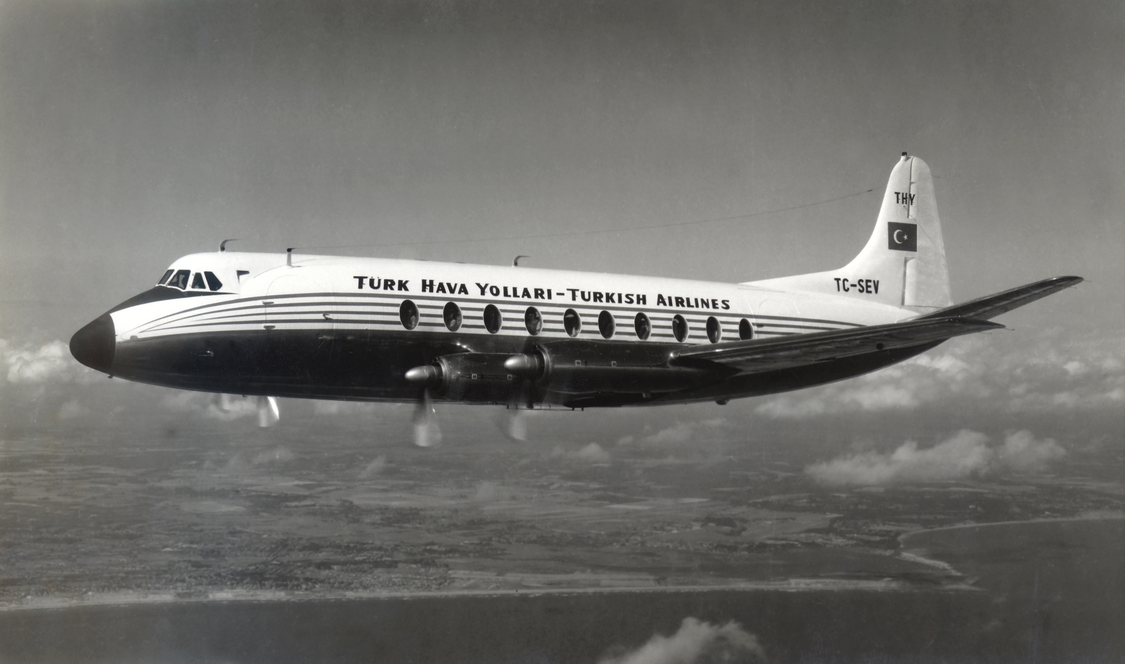 Vickers Viscount: The First Turbo Prop Plane in the World