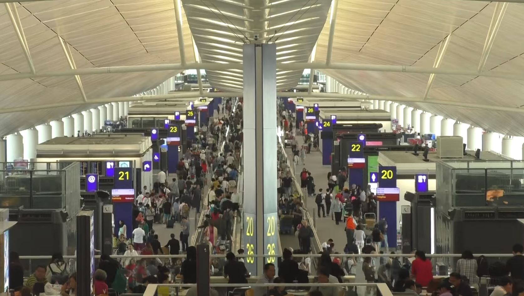 Hong Kong Airport Terminal Time-lapse