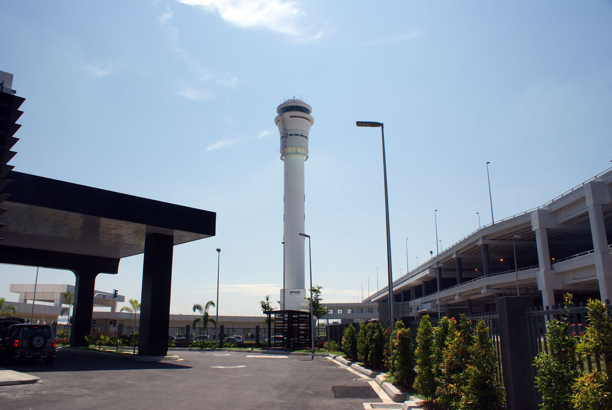 Kuala Lumpur Havalimanı - Hava Trafik Kontrol Kulesi