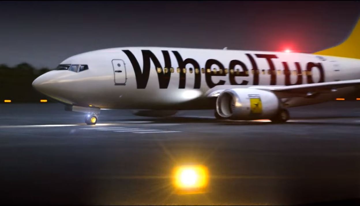 WheelTug – Safety Lights in Nose Wheel