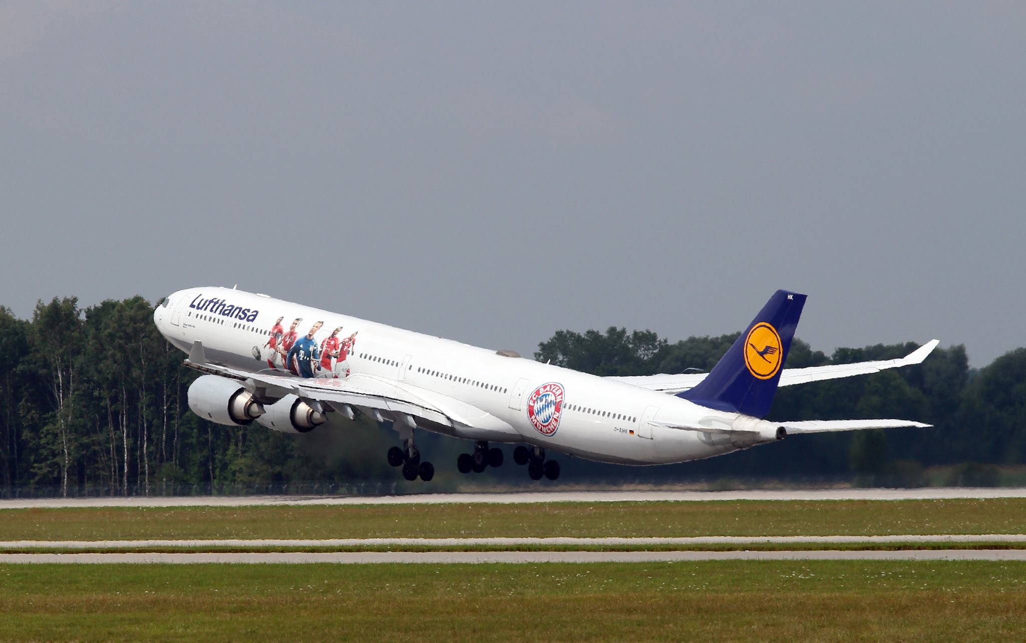 FC Bayern Munich Aircraft | Lufthansa