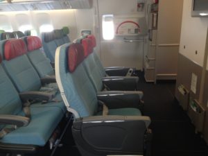 Türk Hava Yolları - Boeing 777 Economy Class