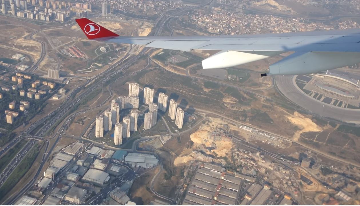 Turkish Airlines – Take-off @ Istanbul Atatürk Airport