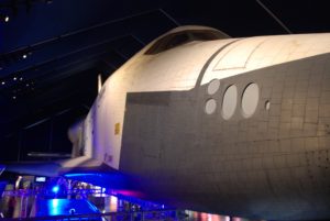 intrepid-sea-air-space-museum_space-shuttle-enterprise_001