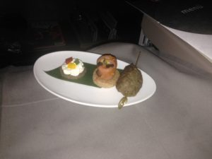 thy_turkish-airlines_business-class_inflight-meal_sep-2016_001