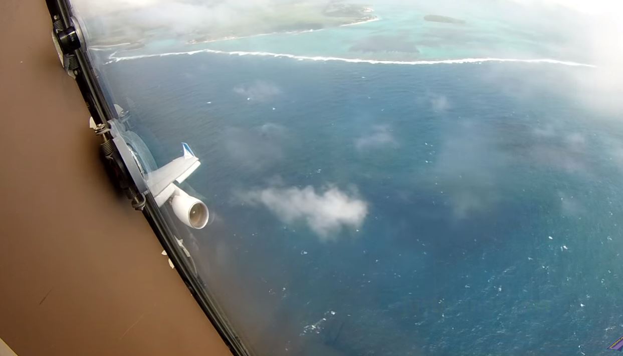 Piloting the Boeing 747 out of Mauritius