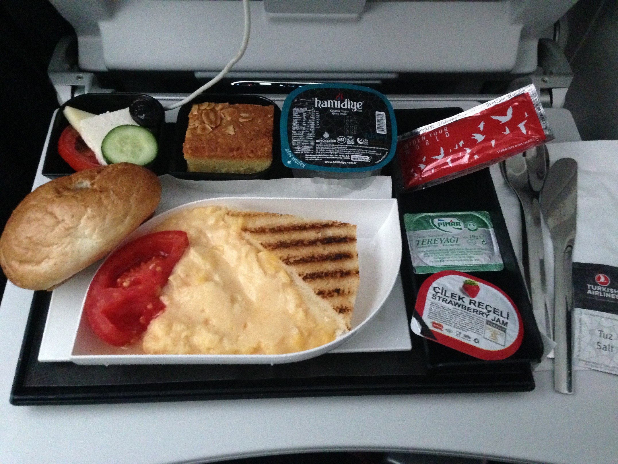Turkish Airlines Inflight Meal (Istanbul-Malta)