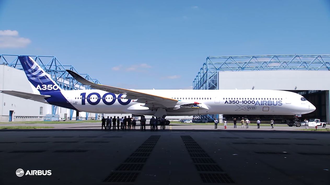 First Airbus A350-1000 Painting