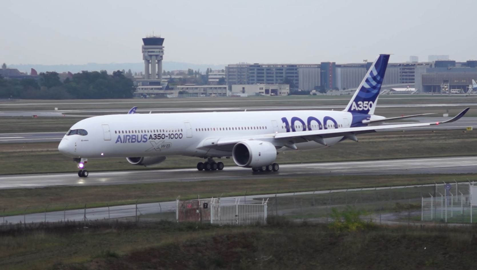 First low speed taxi tests for Airbus’s first A350-1000