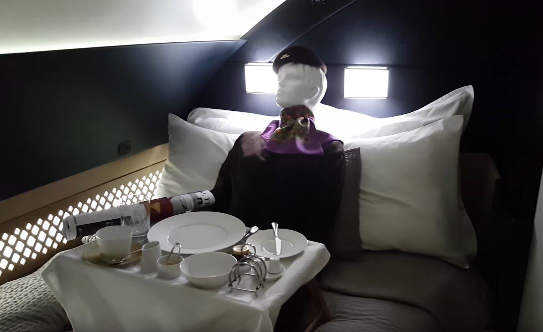 Mannequin Challenge | Etihad Airways