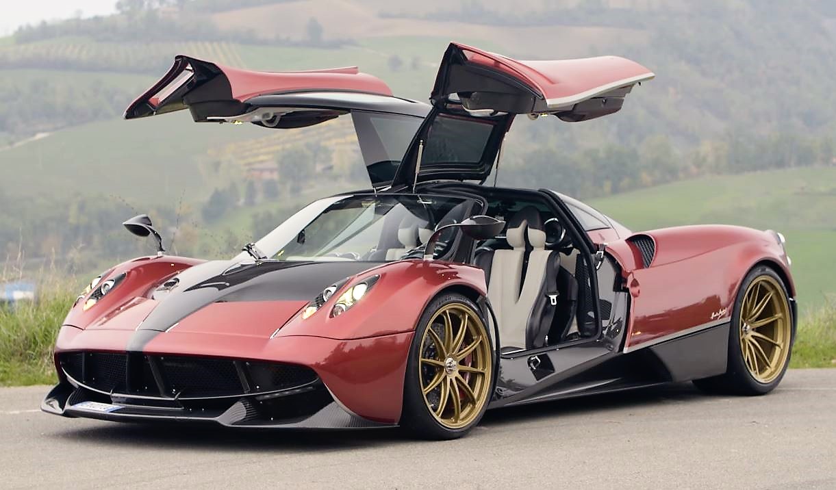 Pagani Super Car flies on Emirates SkyWheels | Emirates SkyCargo