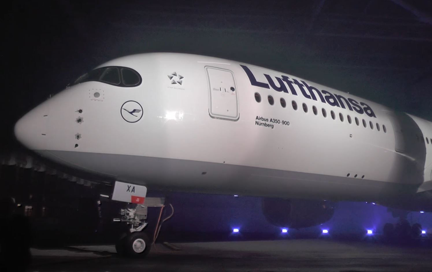 Lufthansa recieves its first Airbus A350-900