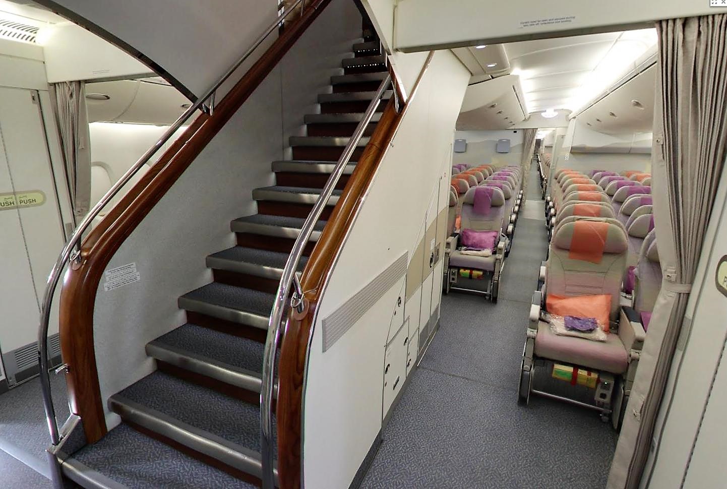 Airbus, A380’deki Ana Merdiveni Kaldırabilir