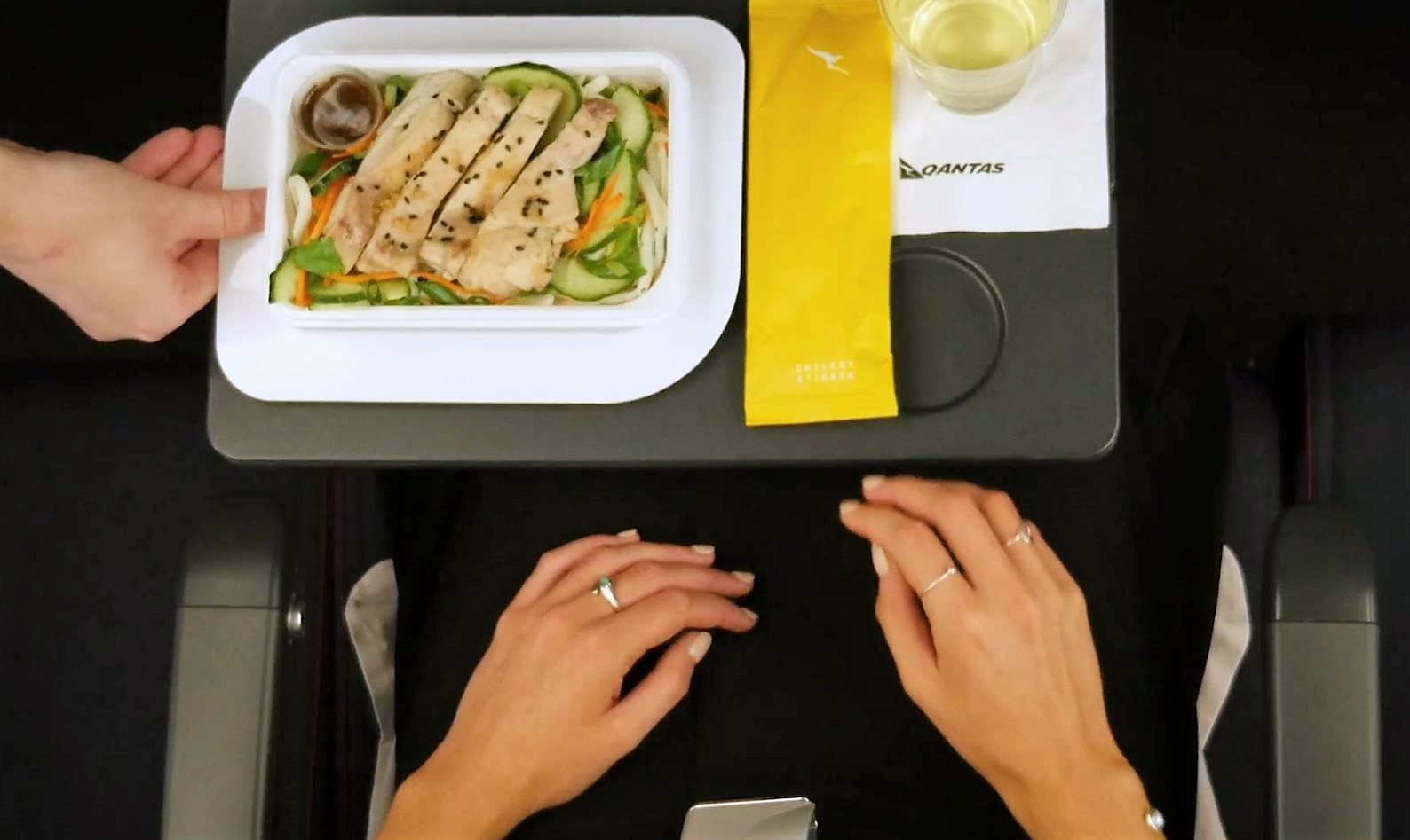Click, Check-in, Dine | Qantas Menu Select
