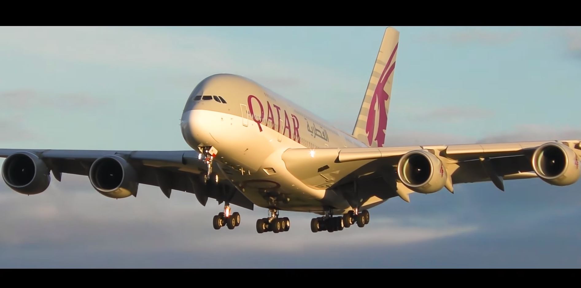 Qatar Airways Airbus A380-800 Smokey Landing