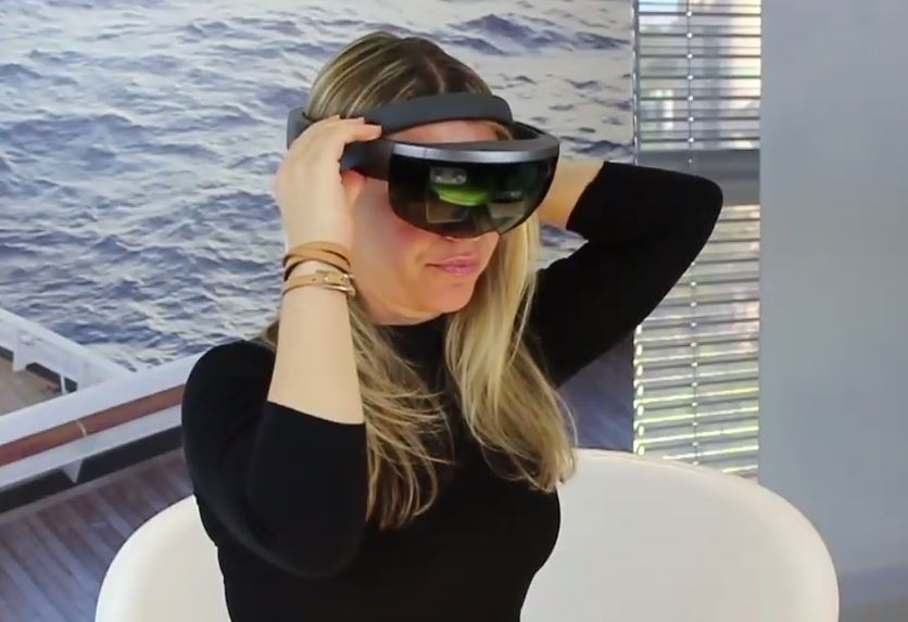 Microsoft Hololens for Travel Retailers