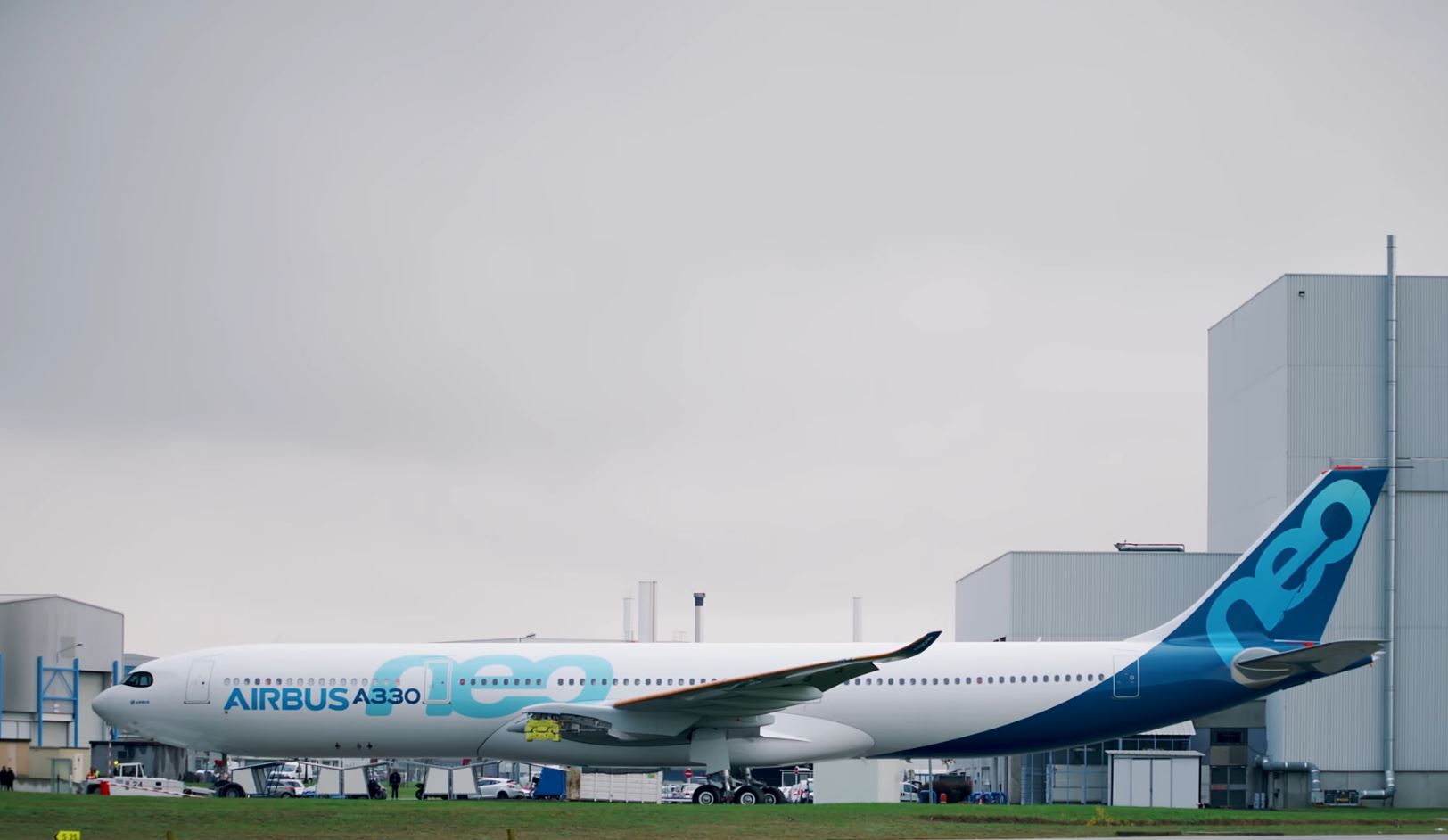 In the making: Painting the no. 1 A330neo