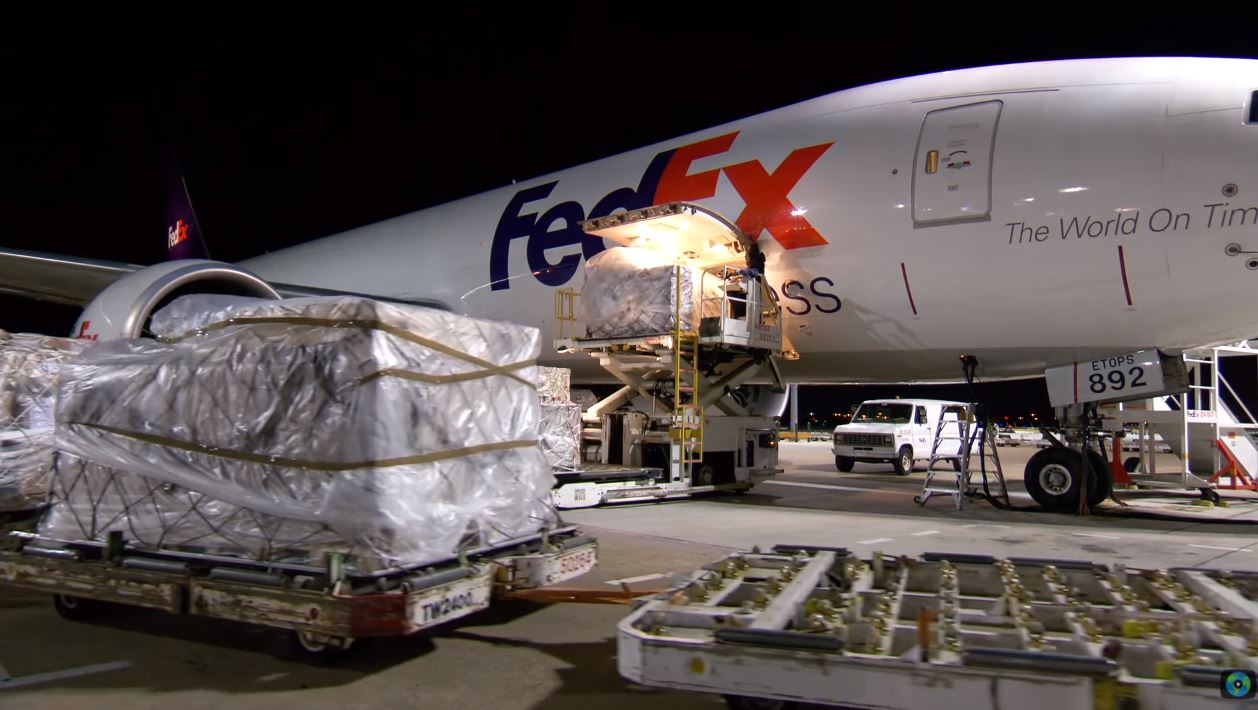 FedEx Pilotu, Çin’de Tutuklandı