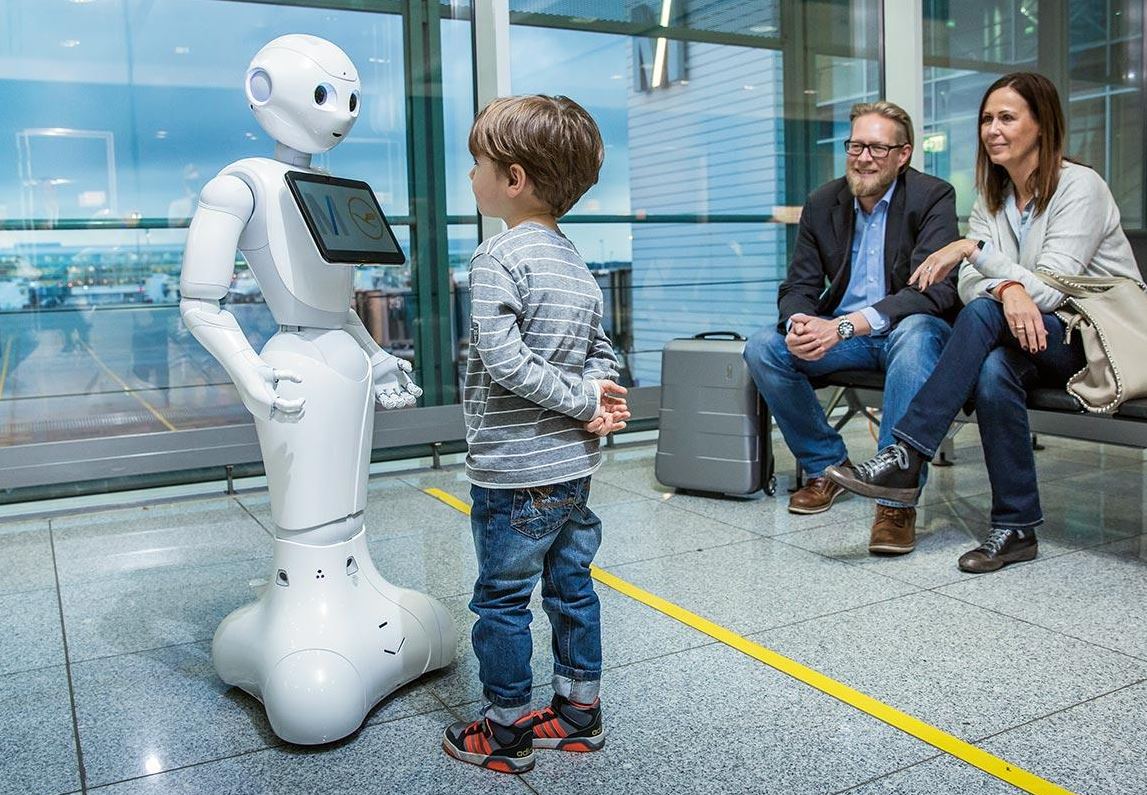 “Josie Pepper” the robot answers questions at Munich Airport
