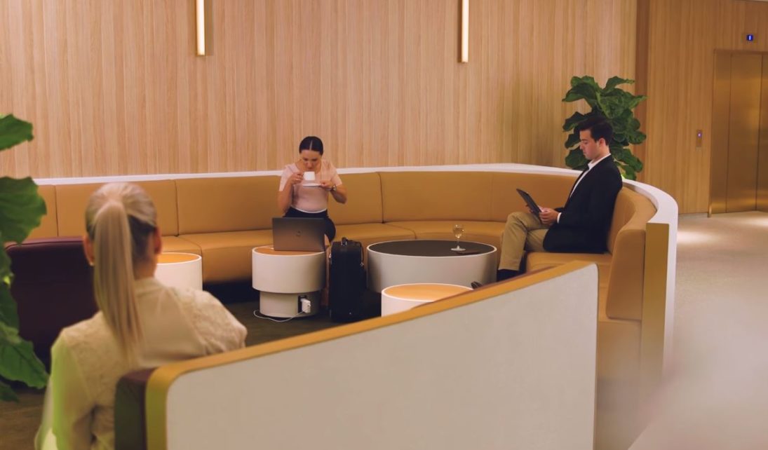 Qantas Perth Airport International Transit Lounge Havayolu 101