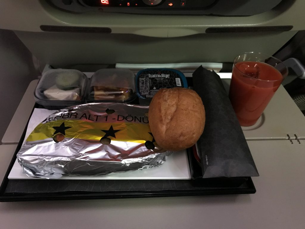 Turkish Airlines Inflight Meal (IstanbulKuwait) Havayolu 101