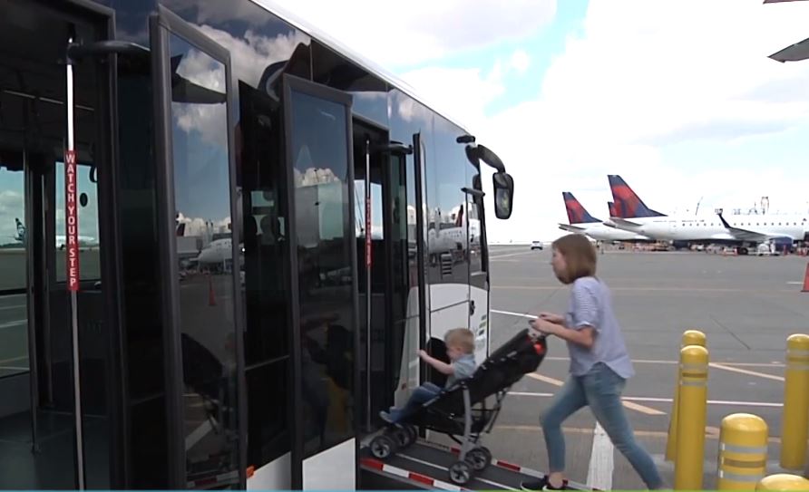 Seattle Havalimanı’nda “Otobüs Kapısı” Uygulaması Başladı