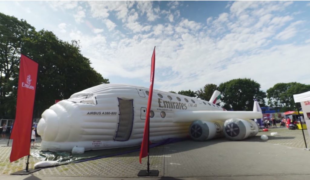 World's First Inflatable A380 Emirates Havayolu 101
