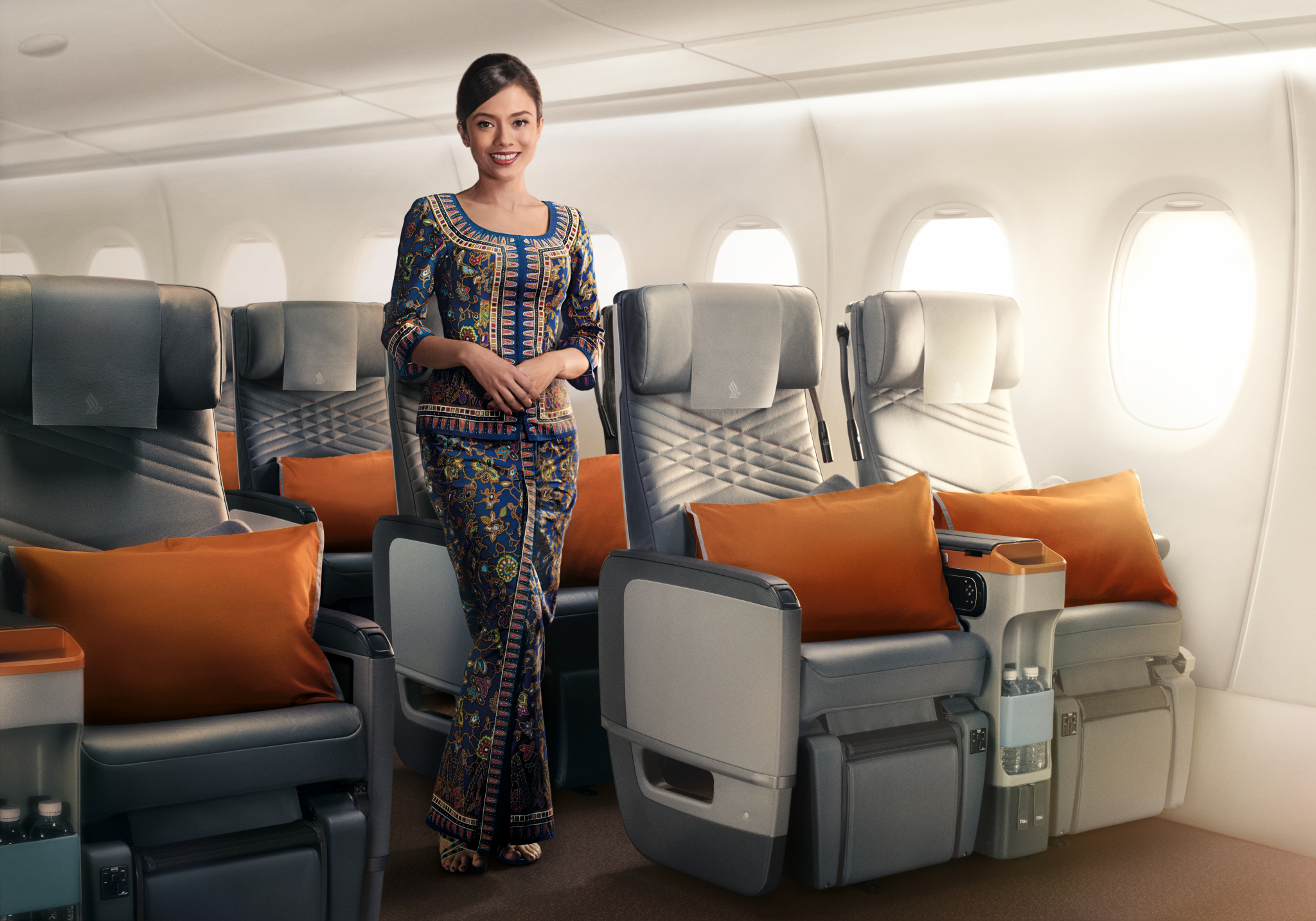 The LONGEST FLIGHT in the World in Premium Economy with Singapore Airlines