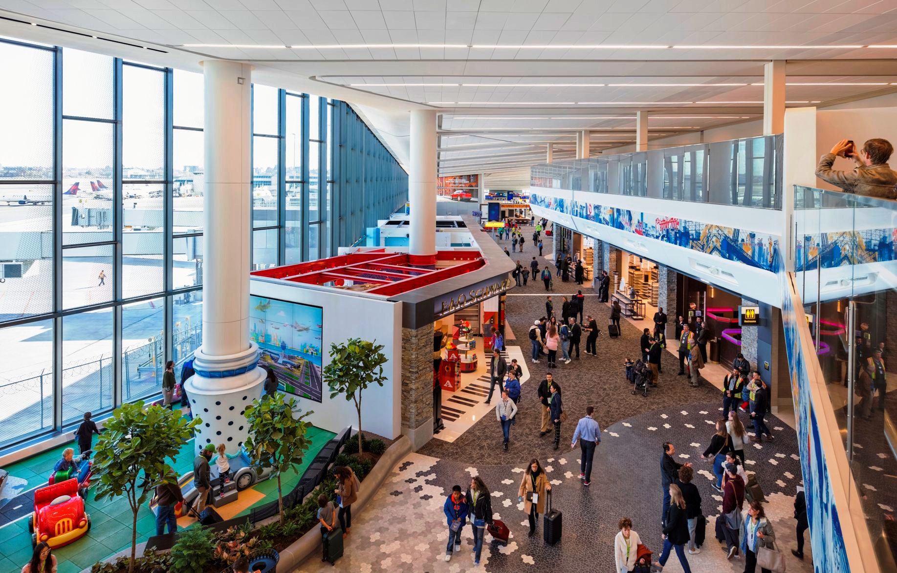 New York LaGuardia Havalimanı’nda “Terminal B” Hizmete Girdi