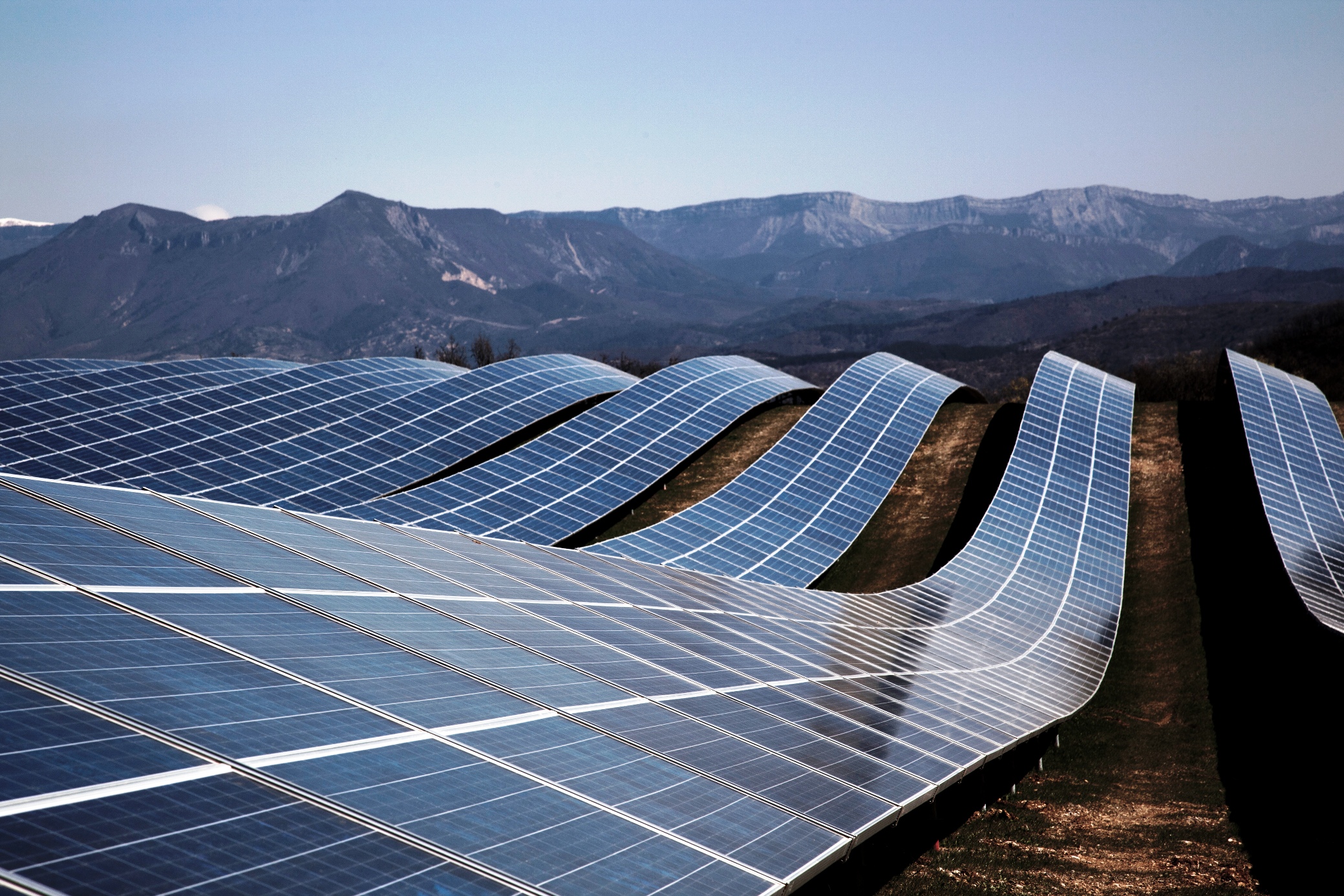 İspanya’daki Havalimanları, Güneş Enerjisinden Elektrik Üretecek