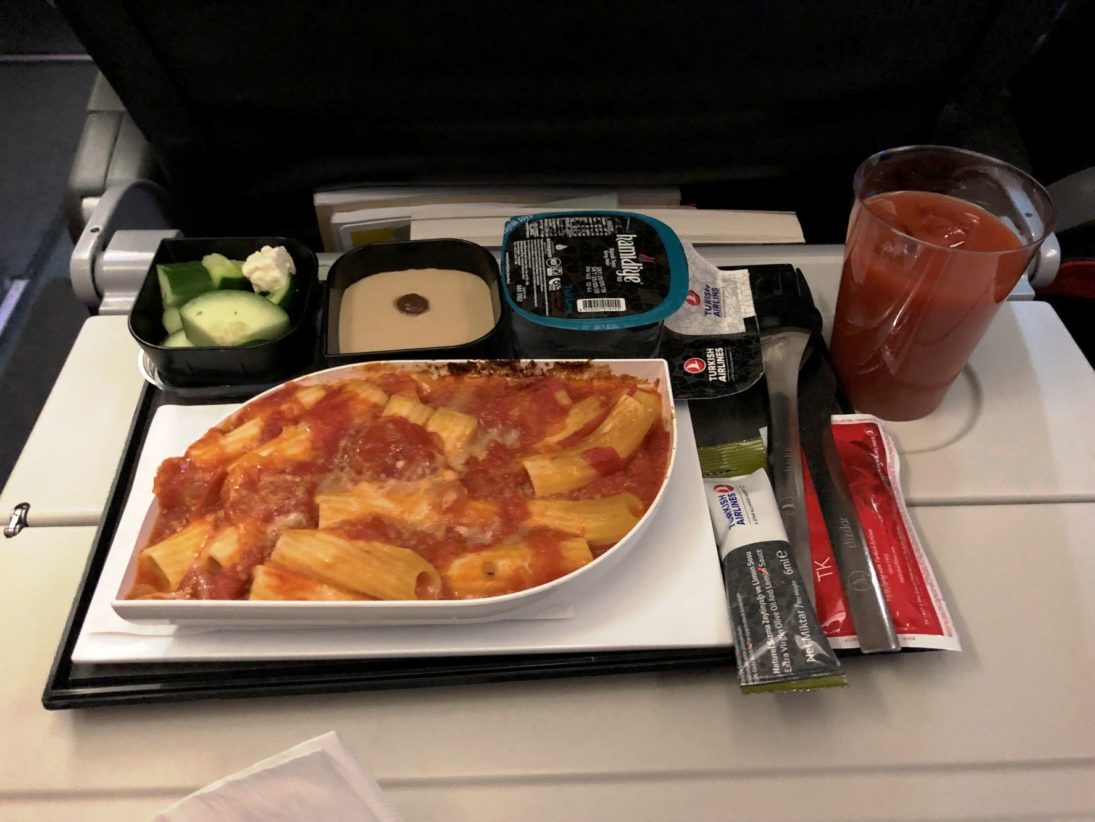 Turkish Airlines Inflight Meal (IstanbulStuttgart) Havayolu 101