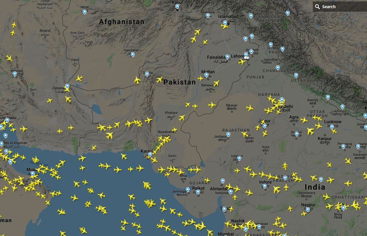 Pakistan Hava Sahası Sivil Uçuşlara Yeniden Açıldı