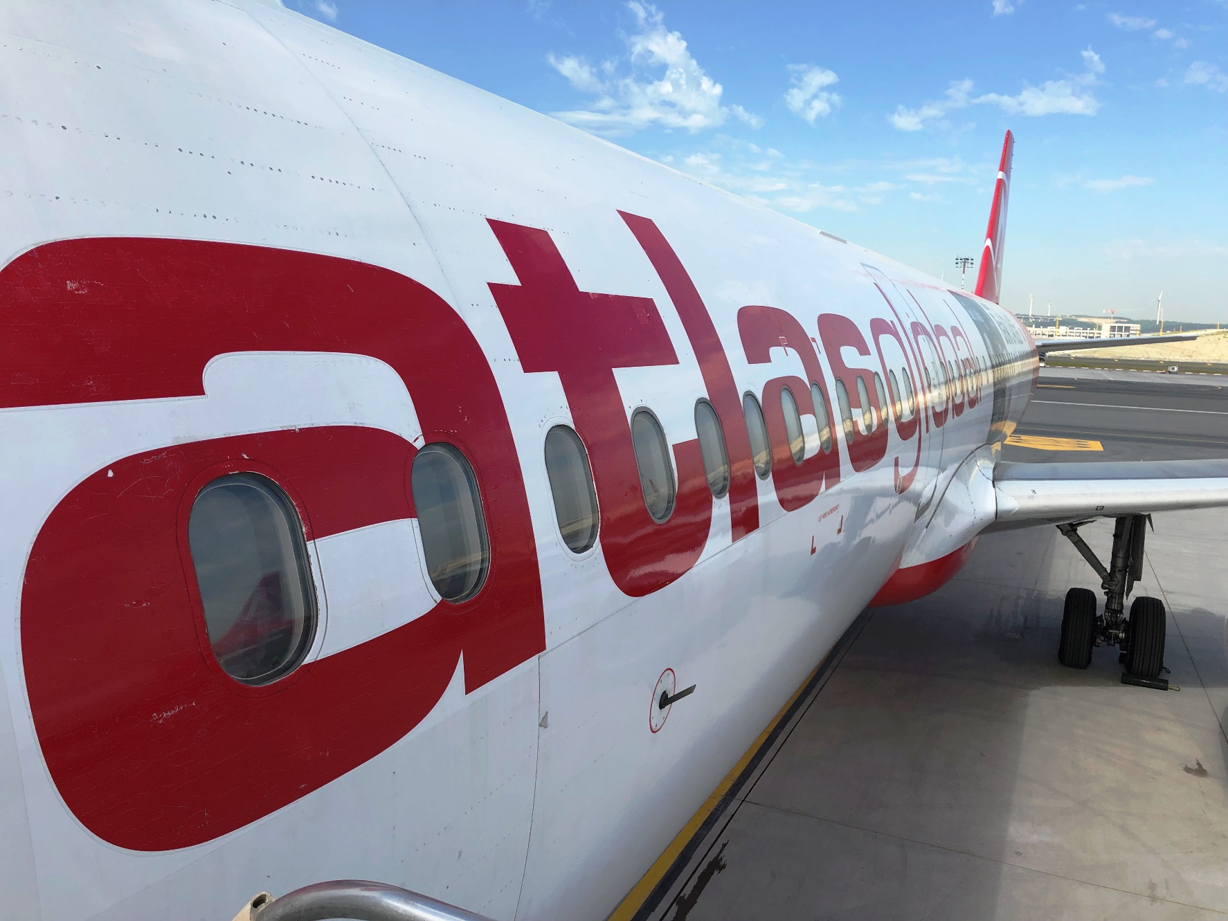 Atlasglobal, Uçuşlarını Bir Süreliğine Durdurdu