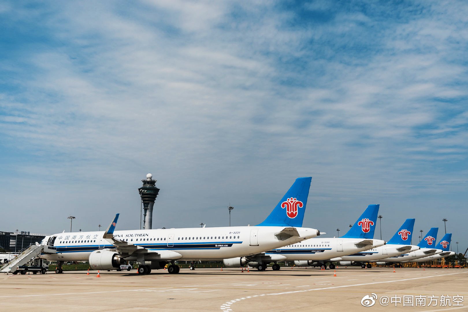 China Southern Airlines, Yeniden Uçak Almaya Başladı